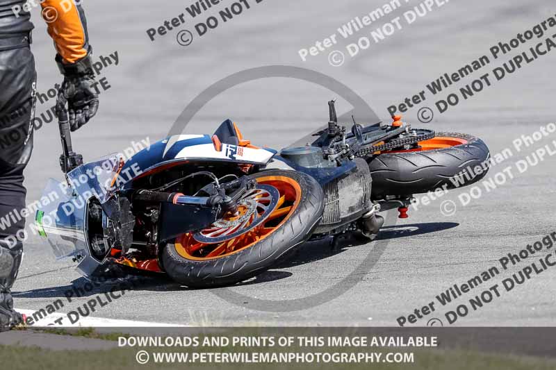 donington no limits trackday;donington park photographs;donington trackday photographs;no limits trackdays;peter wileman photography;trackday digital images;trackday photos